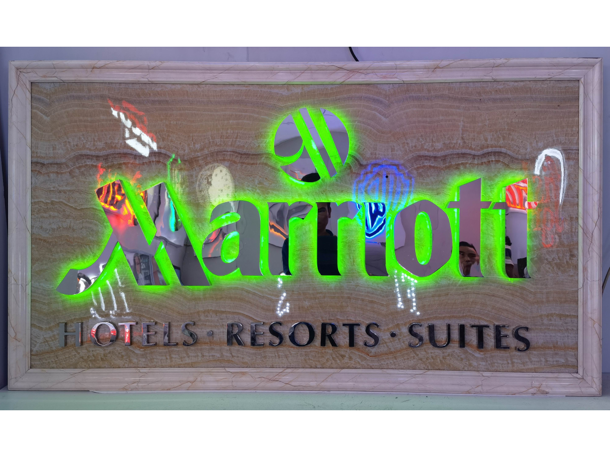 Hotel Restaurant Logo-08